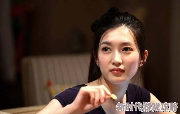 粉嫩小嘴胯下羞涩吞含：最新进展揭示了这一现象在社交媒体上的广泛传播及其对年轻人心理的影响