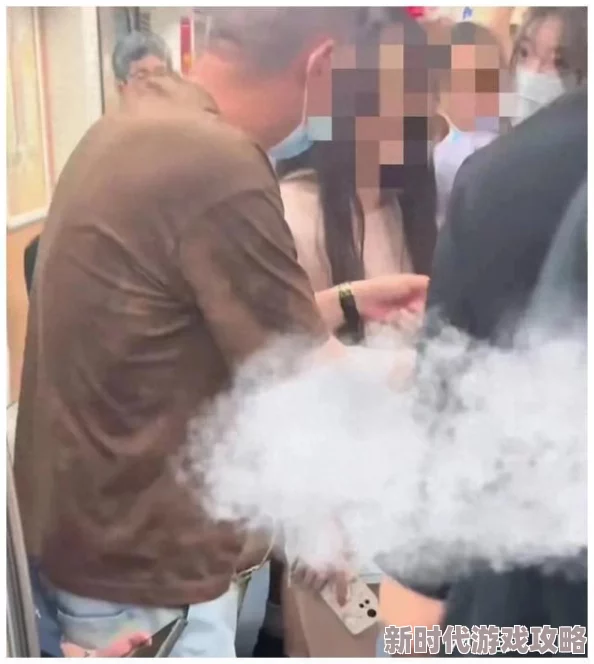 美女的隐私视频在线观看：最新动态引发热议，网友纷纷讨论隐私保护与个人自由之间的界限