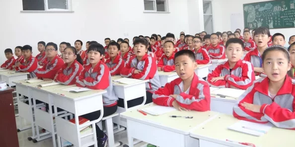 日本真人狂顶B动态千乐网：激情四射的现场表演引发热议，观众纷纷点赞！