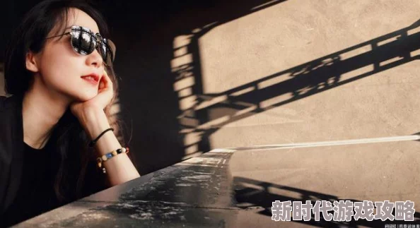 老师你下面太紧进不去动态图引发热议,网友纷纷讨论其背后的文化现象与社会影响,相关话题持续升温 老师你下面太紧进不去动态图引发热议,网友纷纷讨论其背后的文化现象与社会影响,相关话题持续升温