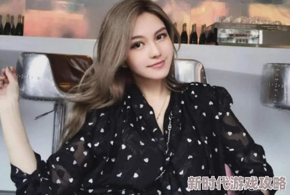 C吃瓜：网友热议这一事件，纷纷表达对相关人物的看法与态度，引发广泛讨论和关注