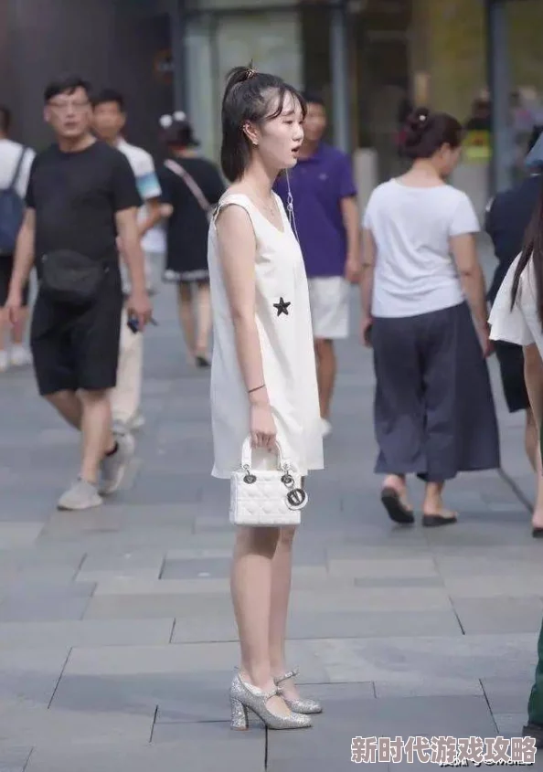 美女网站色在线观看视频：最新动态展示了多样化的内容更新，吸引了更多用户关注与参与