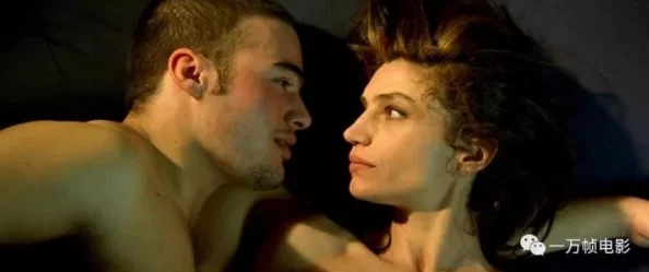 女同另类激情重口:最新进展揭示了这一领域的多样性与复杂性,引发广泛讨论与关注 女同另类激情重口:最新进展揭示了这一领域的多样性与复杂性,引发广泛讨论与关注