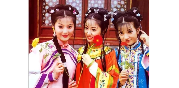 穿开档情趣内衣做爽视频:最新动态揭示了这一热门主题在社交媒体上的火爆程度和用户反馈 穿开档情趣内衣做爽视频:最新动态揭示了这一热门主题在社交媒体上的火爆程度和用户反馈