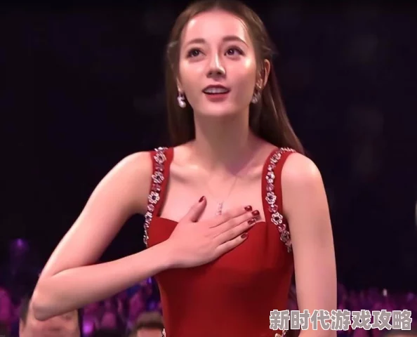 女生隐私部位网站引发热议，网友们对其内容和影响表达了不同的看法，认为应加强监管与教育