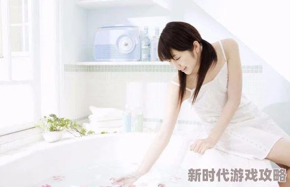日本吴国鹏-美女洗澡的隐私网站近期更新，新增多部高清影片，用户反馈热烈，平台安全性和隐私保护措施也得到加强