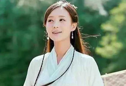 黄蓉最污的淫伦小说全集：探索她在江湖中的禁忌爱情与欲望故事