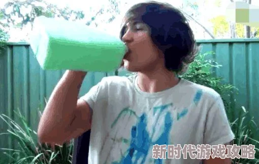 日本夏冰寒说：肚子里灌满男人们的尿h：近日网络热议，相关话题引发广泛讨论，网友纷纷发表看法，争论不断