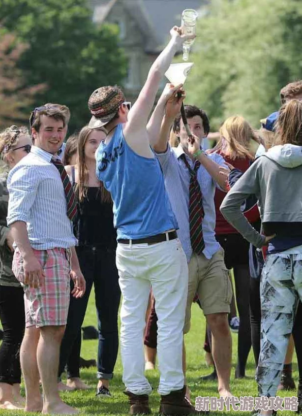 探索视觉艺术的边界:舔胸动态图背后的创意与情感表达解析 探索视觉艺术的边界:舔胸动态图背后的创意与情感表达解析