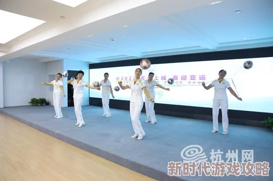 欧美可乐操，真是让人想起了青春的回忆，动感十足，充满活力！