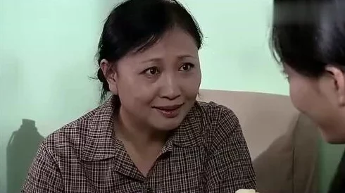 老女人毛耸耸,真是让人感到惊讶,这种形象背后有怎样的故事呢? 老女人毛耸耸,真是让人感到惊讶,这种形象背后有怎样的故事呢?