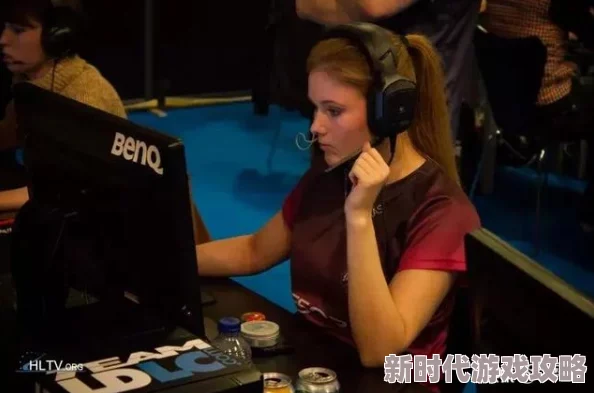 暴躁csgo妹子与职业选手对战，真是太刺激了！她的操作让我大开眼界！