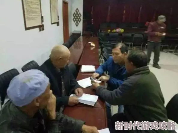 阿 老 妇 乱 的视频引发热议，网友纷纷表示这样的行为令人震惊和不解