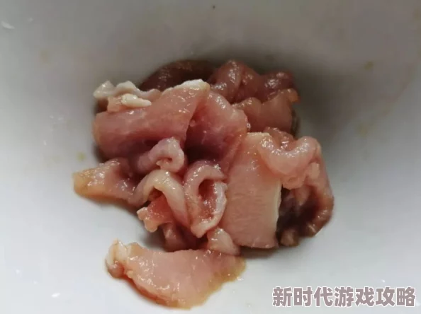 狂涨肥白的玲珑的肉蚌，真是让人垂涎欲滴，想尝一尝这种美味！