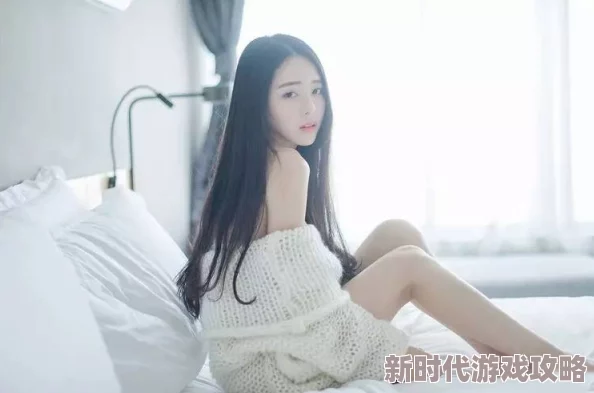 白丝校花 扒开腿让我c，真是让人想入非非，这种情节太刺激了！