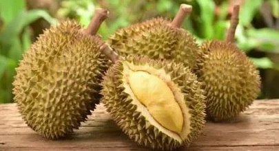 榴莲深夜让你流连忘返： 好吃到停不下来，每一口都是满满的幸福感