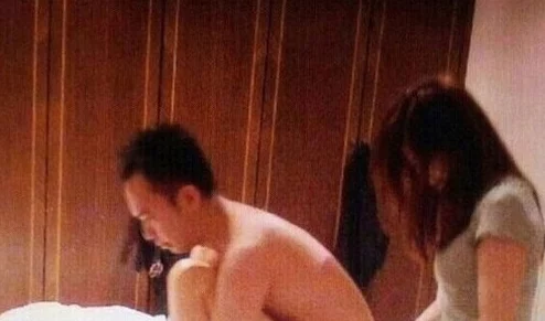 李宗瑞和贝贝：网友热议两人关系，纷纷猜测背后的故事与真相