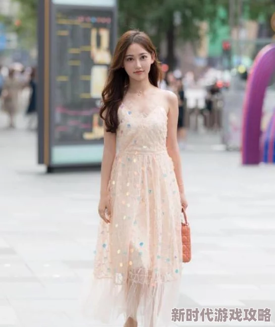 日本丰满胖乎乎BBWBBw，真是让人眼前一亮，充满了独特的魅力和风格