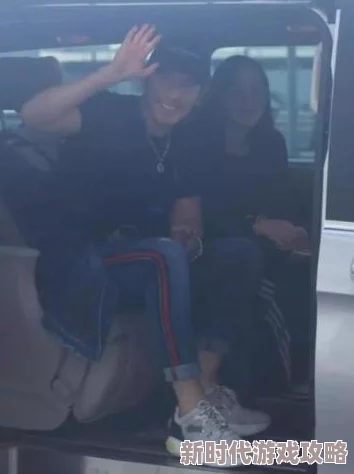 被男同桌摸内裤好爽视频,真是让人感到既害羞又刺激,网友们怎么看呢? 被男同桌摸内裤好爽视频,真是让人感到既害羞又刺激,网友们怎么看呢?