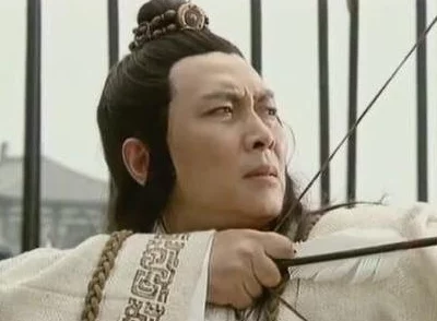传奇霸主中至尊特权与精妙阵法：哪个更具优势之选？