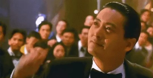 烂赌夫斗烂赌妻bd网友认为这部影片真实反映了赌博对家庭的破坏，情节紧凑引人入胜，值得一看