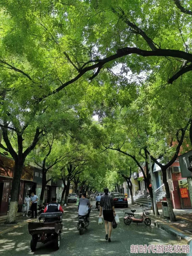 王者荣耀中，风华绝代的凤凰与飘逸不羁的李白哪个更胜一筹？