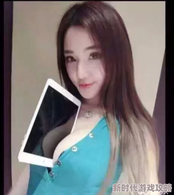 美女扒开胸罩给男生吃乳惊爆现场视频曝光引发热议网友纷纷评论称这是对美的极致追求与大胆表现