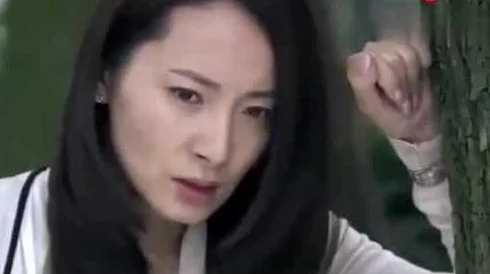 白嫩娇妻被交换经过惊爆内幕竟是好友的阴谋与背叛让人震惊不已真相揭晓令人难以置信