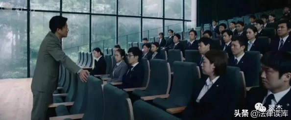 日本成本人片视频免费网友认为这种影片虽然受欢迎但也引发了关于伦理和法律的广泛讨论，呼吁加强监管与保护未成年人