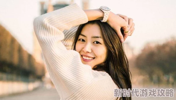 美女caobi惊爆内幕：她竟然是知名企业的高管，背后隐藏着不为人知的故事和令人震惊的转折！
