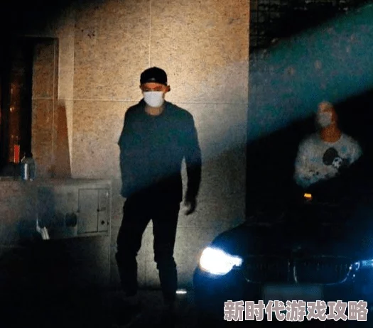 隔着内裤进去了H惊爆内幕曝光竟然是因为一场意外的游戏引发了不可思议的后果让人瞠目结舌