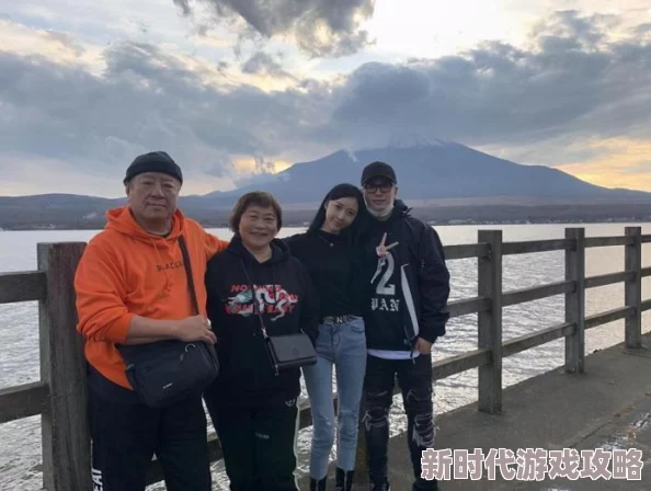 娇妻被多p生活中总会遇到挑战与困难，但我们要相信爱与支持能够让一切变得更美好，携手共度每一个难关