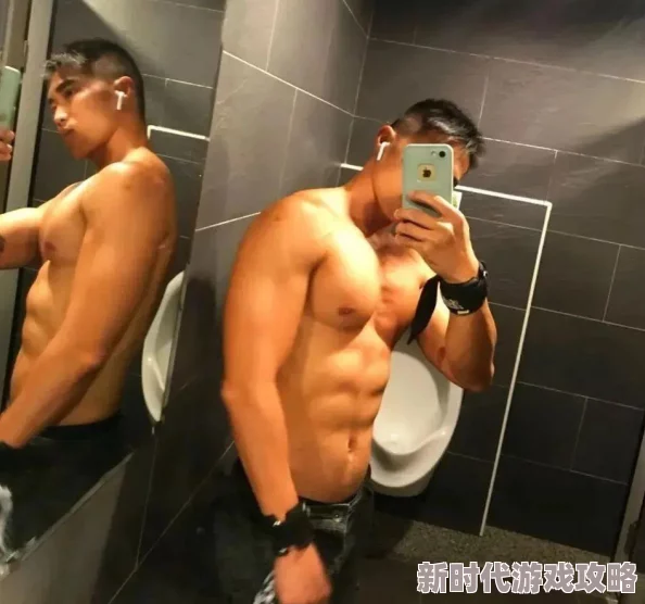 Gay肌肉猛男教练沦陷GⅤ宏翔，真是让人意想不到的组合，期待更多精彩内容！