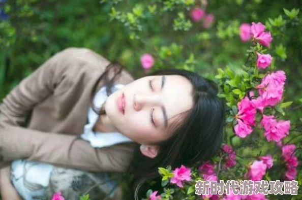 处女摘花，真是让人感慨，青春的美好与纯洁总是令人向往