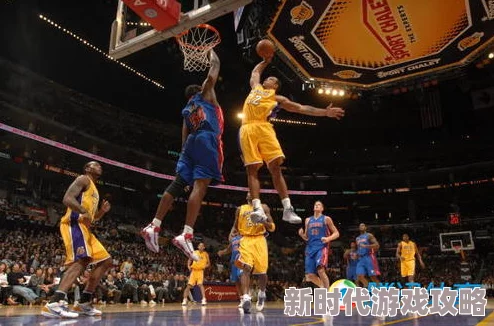 NBA巅峰对决中的激情瞬间:惊天动地的华丽扣篮技巧展示 NBA巅峰对决中的激情瞬间:惊天动地的华丽扣篮技巧展示