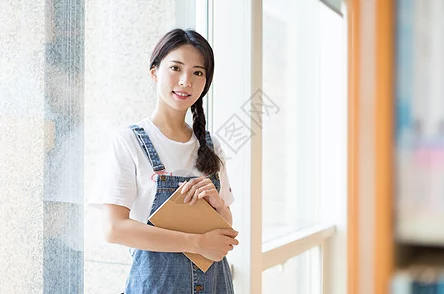 美女的隐私免费看片让我们关注健康与美丽，传播积极向上的生活态度，共同营造一个充满正能量的网络环境
