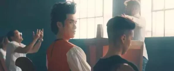 日本视频在线观看片免费让我们在繁忙的生活中找到放松与快乐的时刻，享受美好生活带来的正能量与积极心态