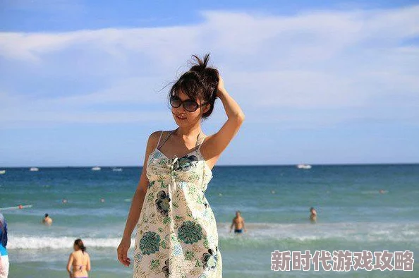 三亚美女一级毛片，真是让人眼前一亮，风景与美女相得益彰，令人向往！