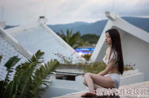三亚美女一级毛片，真是让人眼前一亮，风景与美女相得益彰，令人向往！