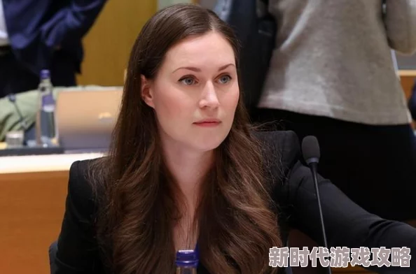 女生下面喷水视频 网友评价：这个视频真是让人惊艳，画面清晰，情节引人入胜，完全颠覆了我对这类内容的认知，非常值得一看！