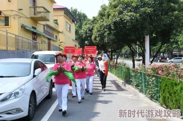 欧美视频国产 网友评价：这部作品在剧情和画面上都很出色，演员的表现也非常自然，让人感受到浓厚的情感