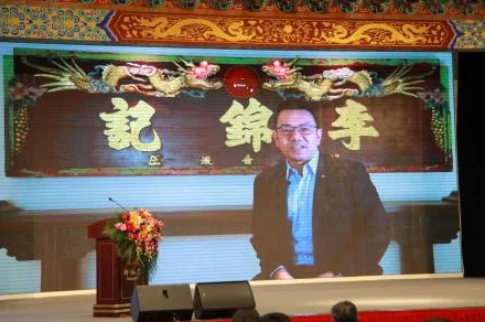 色偷偷亚洲男人健康生活方式指南：饮食均衡、运动适量、心态积极
