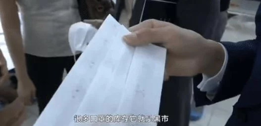 怪物猎人玩家热议：进入仓库操作，你习惯按哪个键？网友评价各异