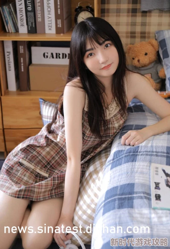 同桌脱我内衣裤揉我胸动态图最新进展消息引发广泛关注相关讨论持续升温社交媒体上热议不断