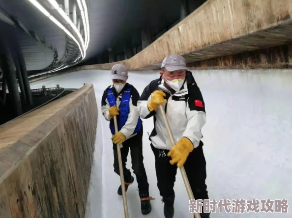 一女多男同时进6根同时进行 展现团队合作与默契的极致表现 一女多男同时进6根同时进行 展现团队合作与默契的极致表现