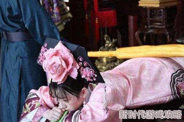 打屁股打到湿调教情趣用品店老板娘的秘密生活