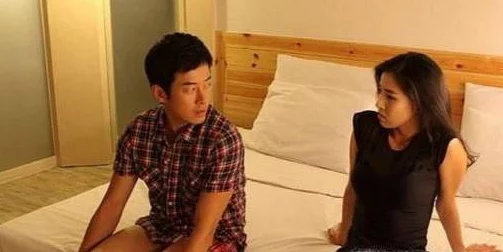 激情男女在床做爰视频了新版：男人四十