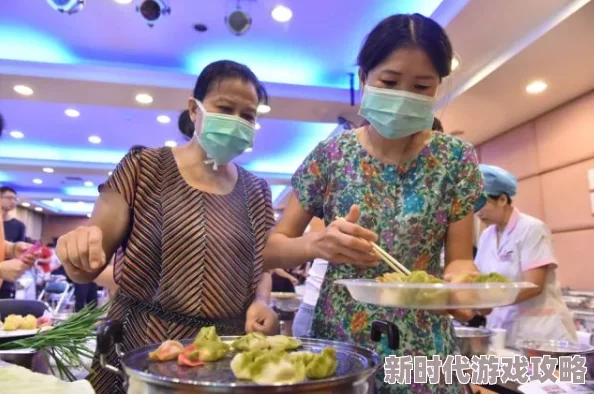 艳妇交换群宴近日，某地举办了一场别开生面的美食文化交流会，吸引了众多美食爱好者前来品尝各式佳肴