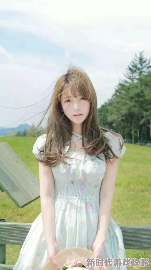 白嫩美女直冒白浆炮友 白嫩美女直冒白浆炮友