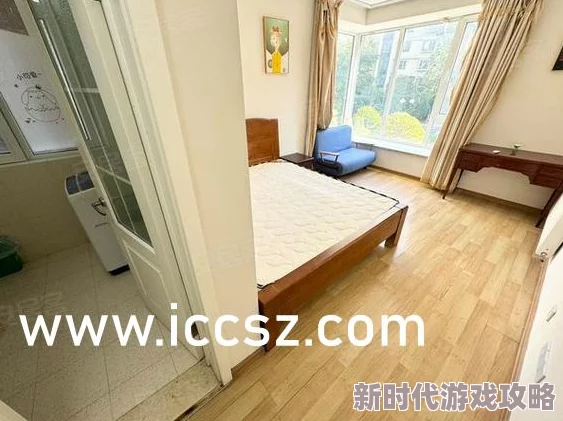 美女扒开双腿让男人爽透视频最近爆红网络引发热议